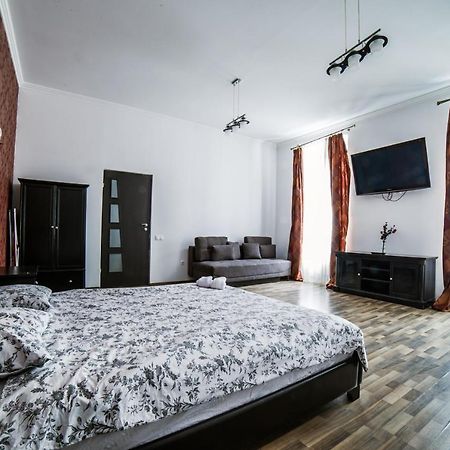Central Studio Bnb Brasov Ngoại thất bức ảnh
