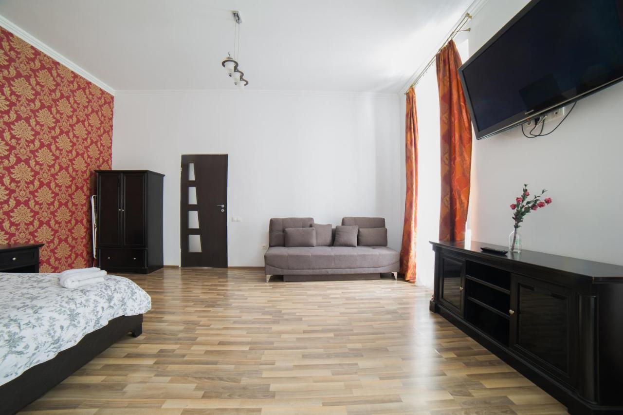 Central Studio Bnb Brasov Ngoại thất bức ảnh