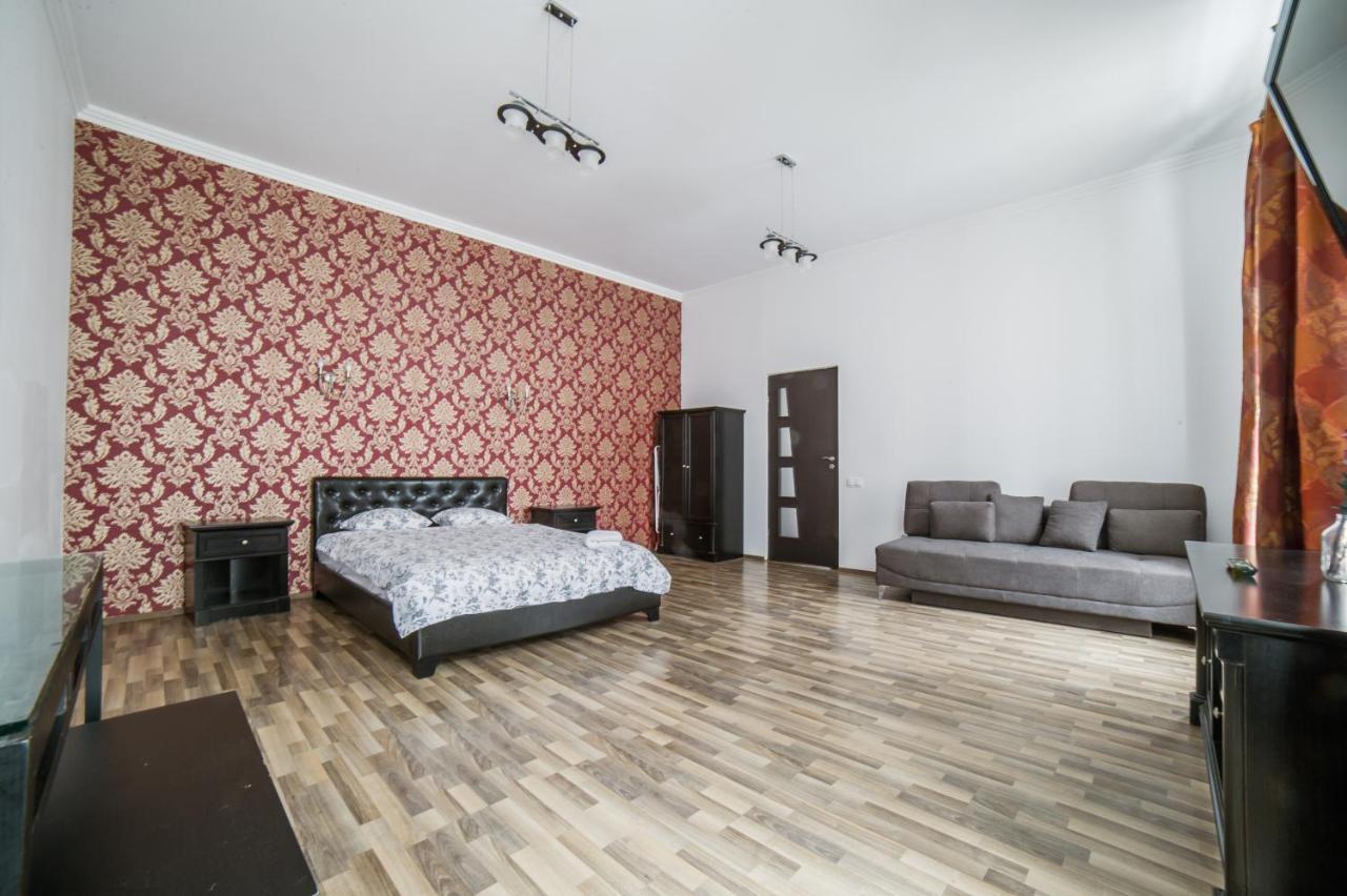 Central Studio Bnb Brasov Ngoại thất bức ảnh