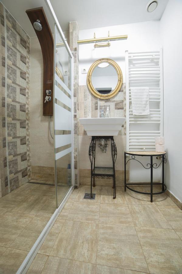 Central Studio Bnb Brasov Ngoại thất bức ảnh